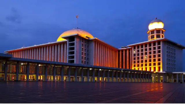 DI ERA POLITIK ANTAGONIS,  MASJID ISTIQLAL DULU DIANGGAP MASJID DHIRAR   