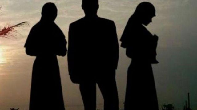 CARA MOHAMMAD ROEM  MENULIS TENTANG POLIGAMI DAN PERADABAN