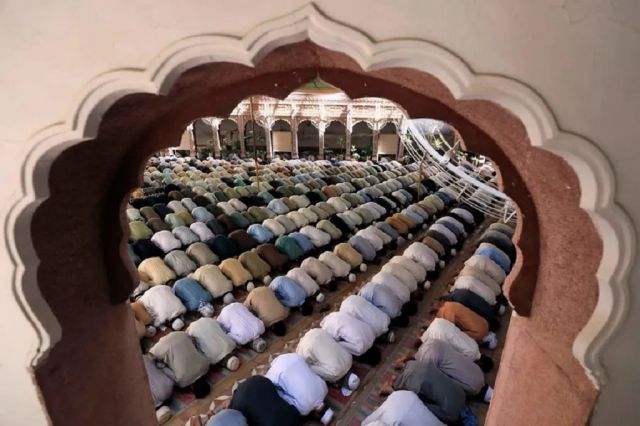 JANGAN TERLENA DENGAN JUMLAH, INGAT YAHUDI MENGUASAI PALESTINA  KETIKA MEREKA MINORITAS   