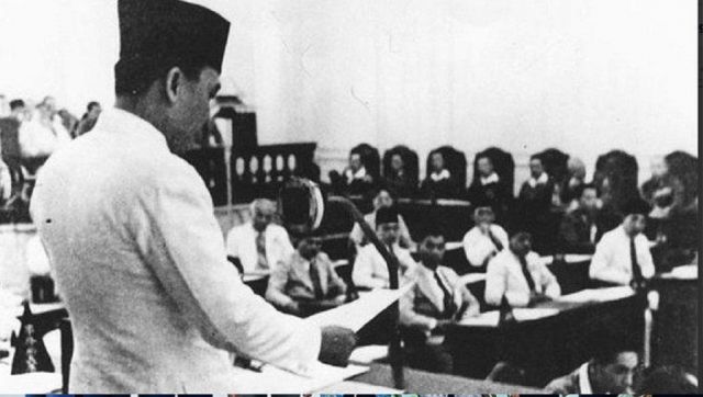 1 JUNI BUNG KARNO MENYIAPKAN NAMA,   22 JUNI BUNG KARNO MELAHIRKAN PANCASILA