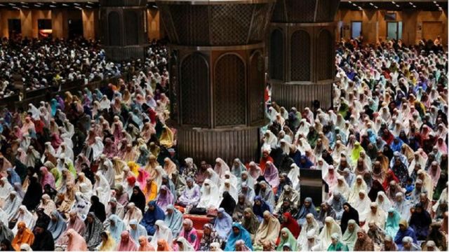 ALHAMDULILLAH, INDONESIA MASUK 10 NEGARA PALING RELIGIUS