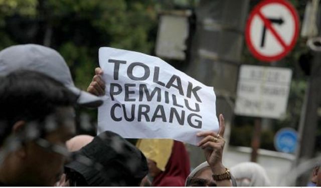 PASCA PEMILU 2024, PERLU KESEPAKATAN LAGI  TENTANG WELTANSCHAUUNG BANGSA