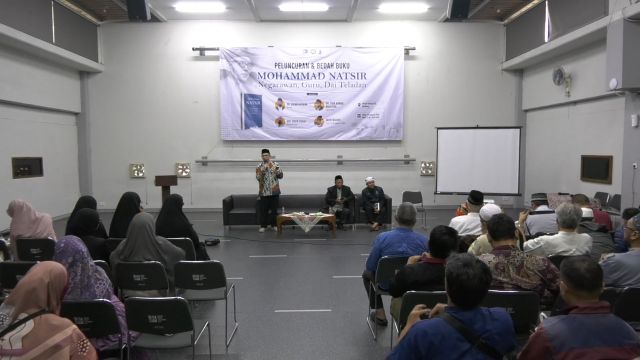 Natsir: Melebihi Negarawan, Teladan Lengkap yang Dirindukan di Tengah Krisis Keteladanan