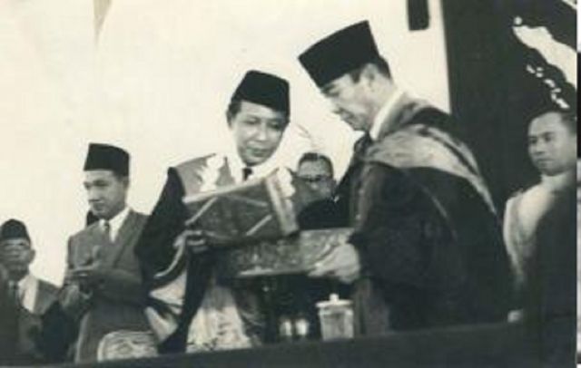 PIDATO BUNG KARNO 22 JUNI 1965:   PIAGAM JAKARTA ADALAH UNTUK MEMPERSATUKAN  RAKYAT INDONESIA